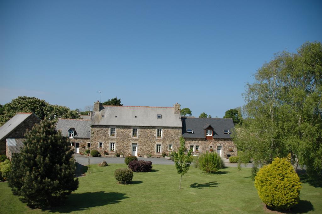 Gite De Kervoas Villa Lézardrieux Exterior foto